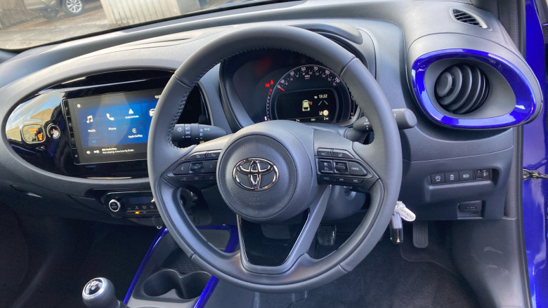 Toyota Aygo X 1.0 VVT-i Edge 5dr Petrol Hatchback